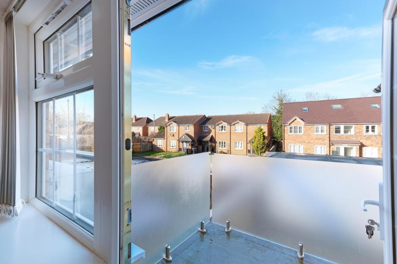 Pinewood Studios, Iver Slough Heathrow 1 & 2 Bedroom Apartments With Parking By Arista Living Eksteriør bilde